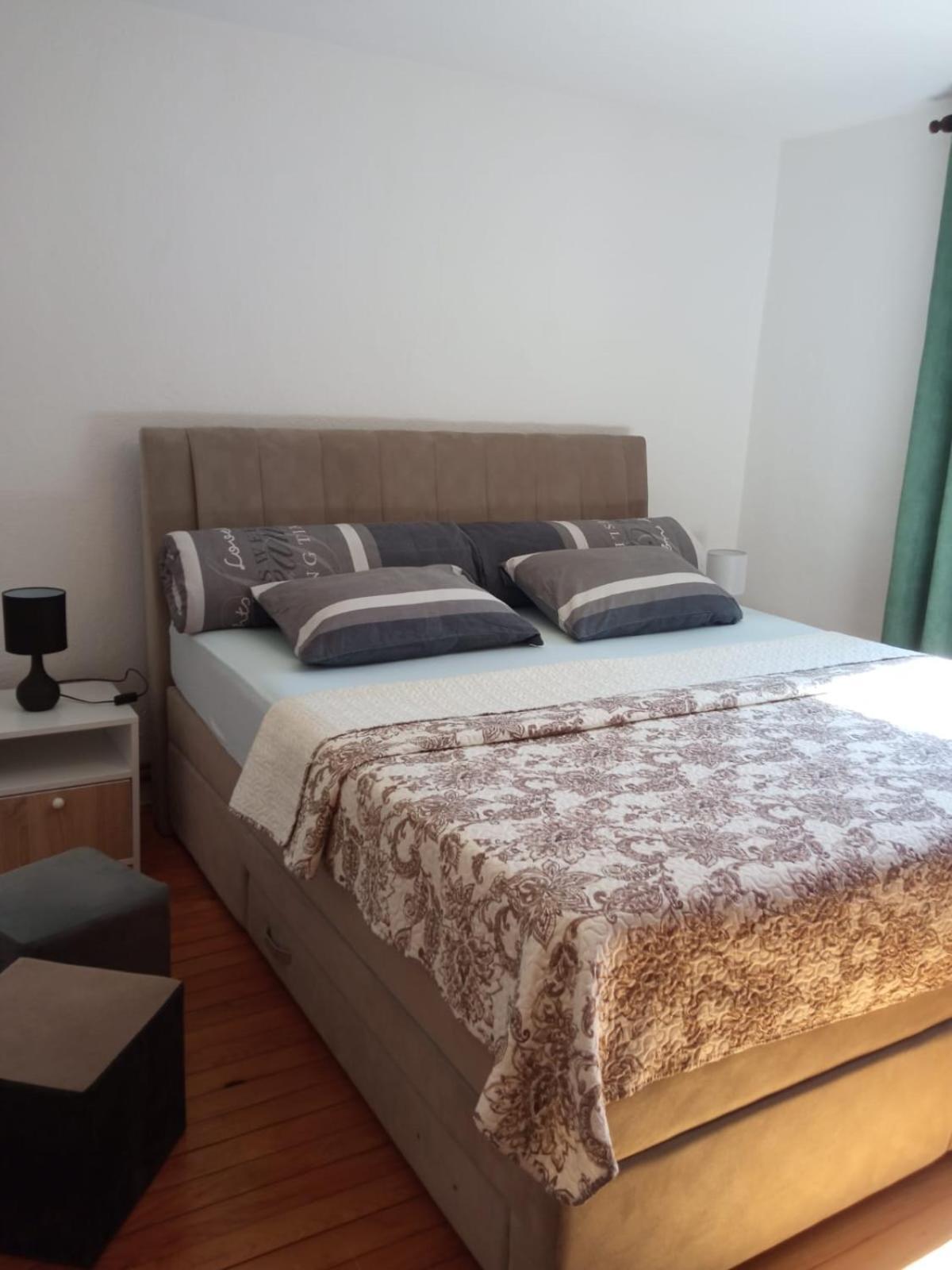 Apartman "Em" Bihać Esterno foto
