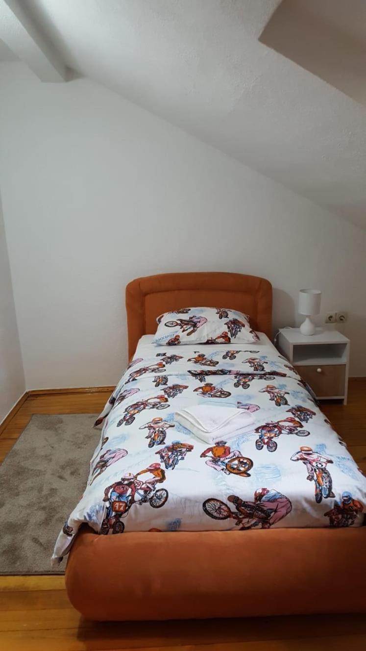 Apartman "Em" Bihać Esterno foto